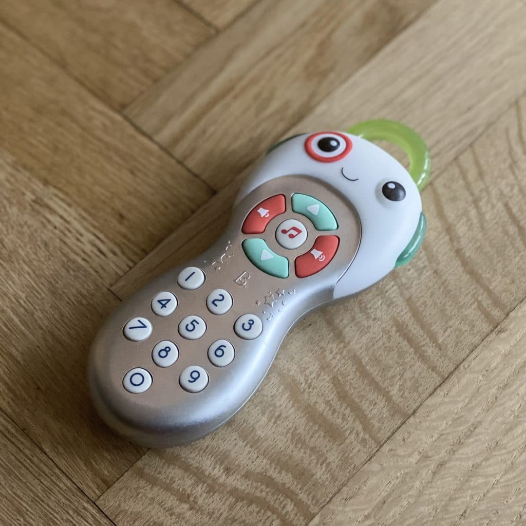 Grab & zap baby remote - B. Toys