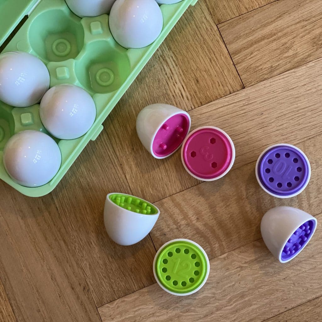 Color match eggs – TickiT