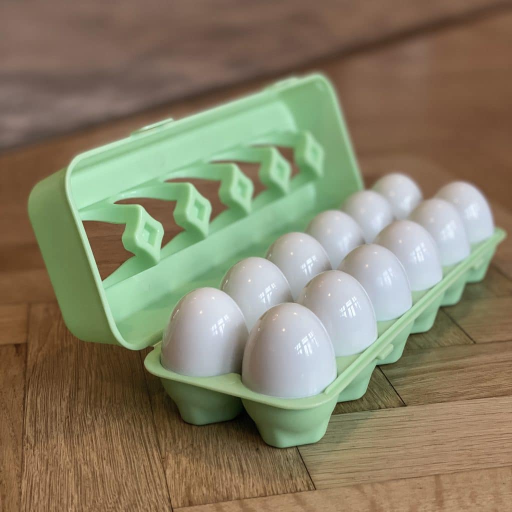Color match eggs – TickiT