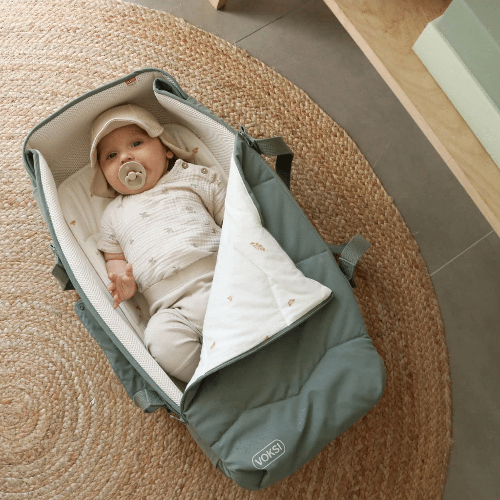 Lej Voksi Carry Me Babylift 11036251-MeadowGr-Cream