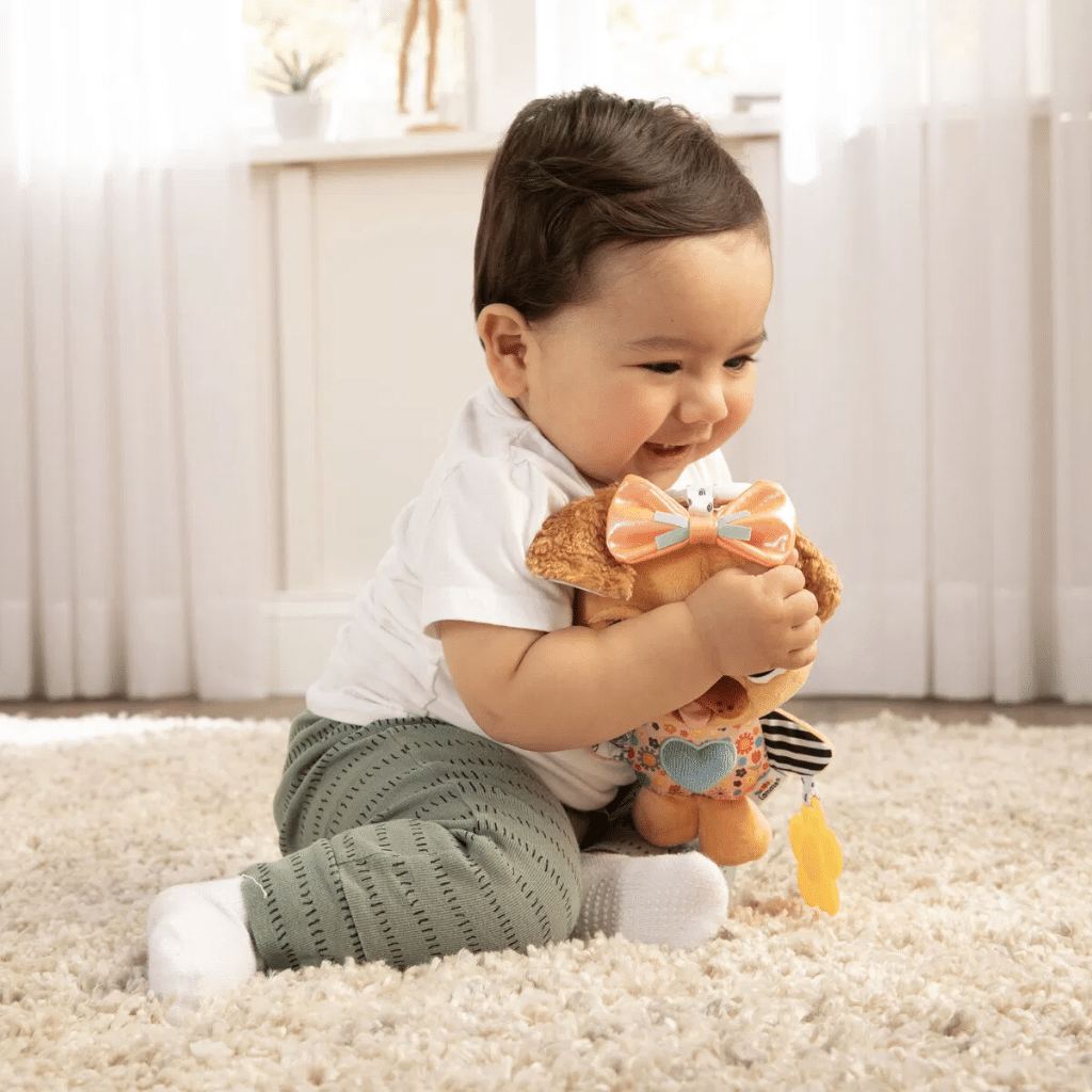 Lamaze Lovey The Pug Clip & Go Item No. 941-27496 Aktiveringslegetøj til barnevogn