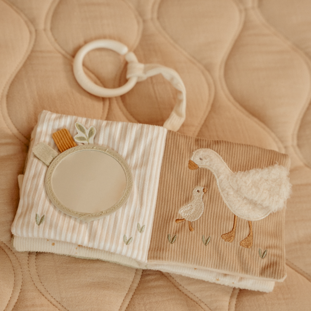 Little Dutch - Aktivitetsbooklet - Newborn LD8419