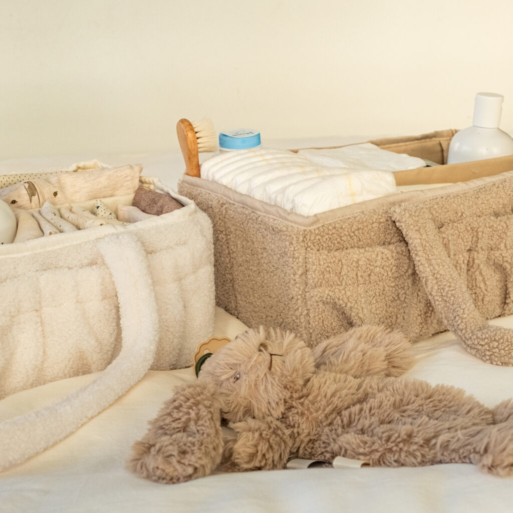 Lumi nursing organizer Soft Beige