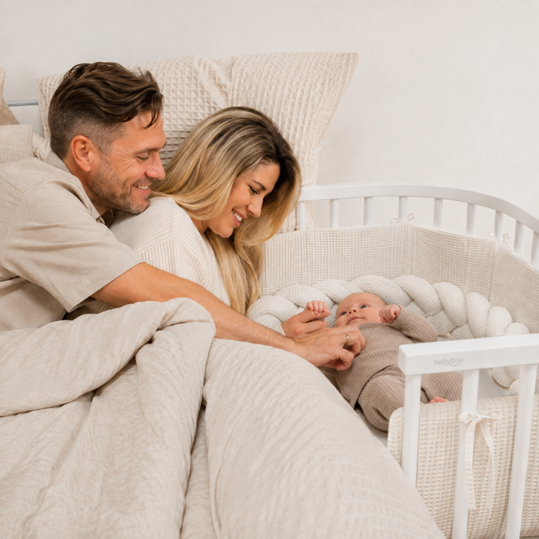 babybaby bedside crib flettet sengerand
