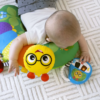 Baby Einstein Cal-a-Pillow aktivitetskile til mavetid