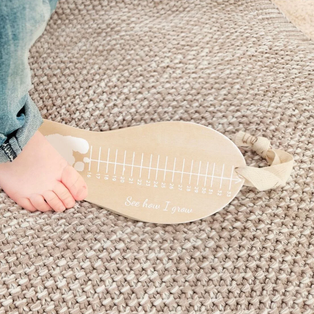 BAMBAM -Se hvordan jeg vokser Fodmåler i miljøvenligt træ - 22cm