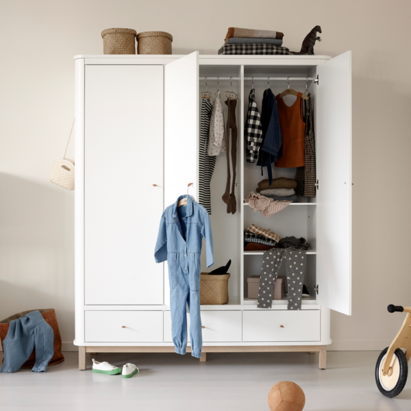 Oliver Furniture Wood klædeskab 3 døre eg hvid