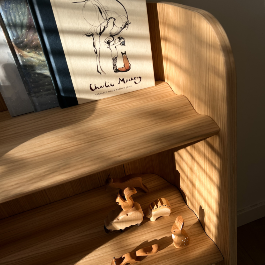 curve lab curvy bookcase bogreol eg