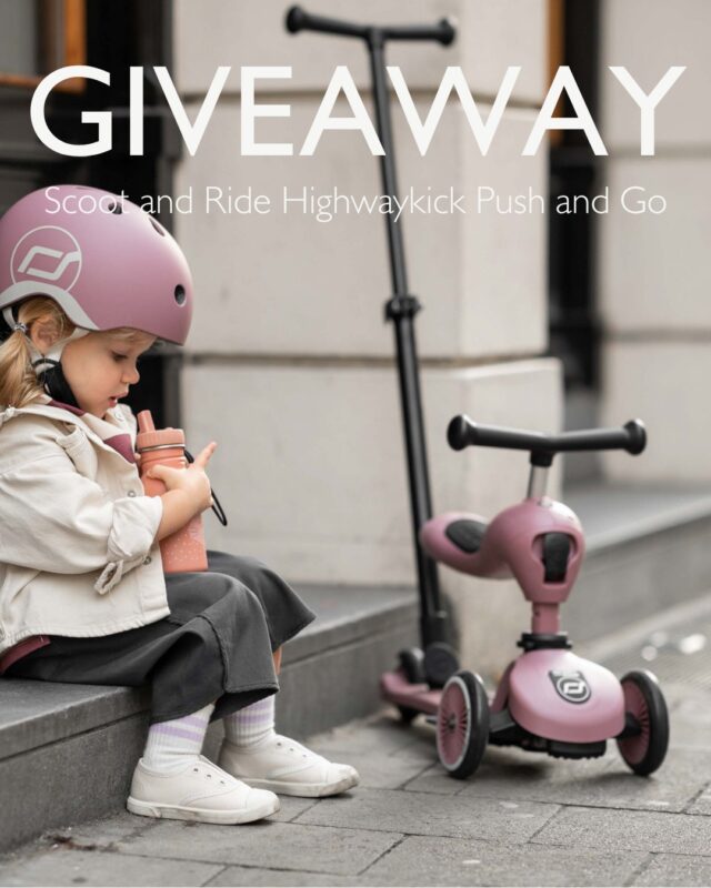 💛 GIVEAWAY 💛

Vi fejrer de små eventyr i hverdagen med en helt særlig giveaway ✨

Du kan nemlig vinde den populære Scoot and Ride Highwaykick 1 Push & Go🤍

Den smarte 2-i-1 model kombinerer løbehjul og balancecykel – og med det praktiske skubbehåndtag kan selv de mindste komme med på tur🌿

Perfekt til hyggelige gåture, små pauser på vejen og masser af bevægelse i børnehøjde☀️

Vinderen kan selv vælge mellem farverne “Steel” eller “Wildberry”✨

Du deltager ved:
👉🏻 Følg @dearbaby.dk
👉🏻 Like opslaget
👉🏻 Skriv hvilken farve du gerne vil vinde – “Steel” eller “Wildberry”
👉🏻 Tag gerne én der også skal se konkurrencen (ikke et krav)

Vi finder en heldig vinder mandag d. 1 juli og kontakter vinderen direkte💌

Pssst… Highwaykick 1 Push & Go vokser med barnet og kan bruges både siddende og som løbehjul senere💛