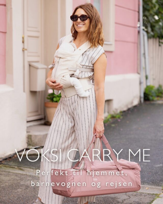 Voksi Carry Me Babylift gør det nemt at have din lille baby tæt på – uanset om I er hjemme, på besøg eller på farten🤎

Den bløde babylift giver en tryg base, hvor baby kan hvile og sove, mens de praktiske bærehåndtag gør det let at flytte den sovende baby uden at forstyrre søvnen💭

Perfekt til de første 0-6 måneder, hvor nærhed, komfort og fleksibilitet betyder alt👶🏼

✨ Blød og komfortabel for baby
✨ Nem at tage med rundt i hjemmet
✨ Praktiske bærehåndtag
✨ Kan bruges fra nyfødt

Find Voksi Carry Me Babylift hos DearBaby🤎